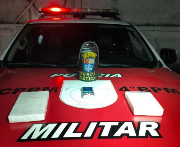 PM apreende 1,8 kg de cocaína em Maceió