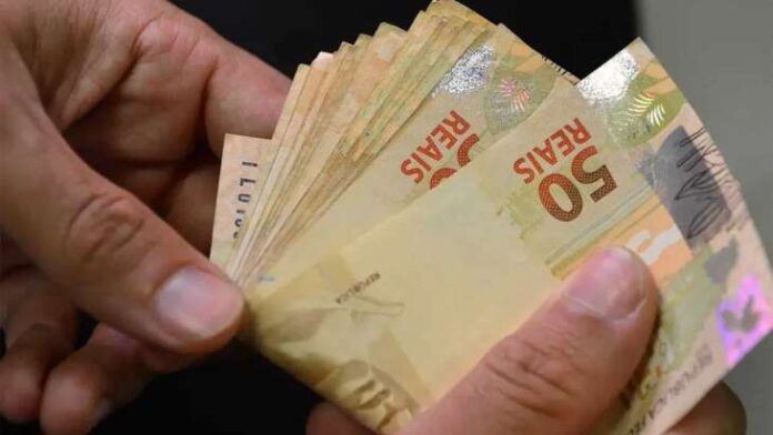 Servidores de Maceió têm salários de outubro antecipados para esta terça-feira (27)